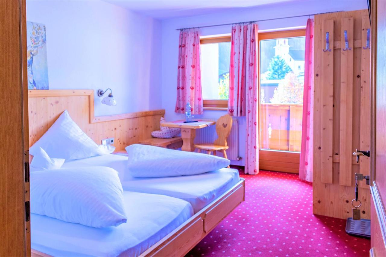 Pension Schneider Neustift im Stubaital Esterno foto