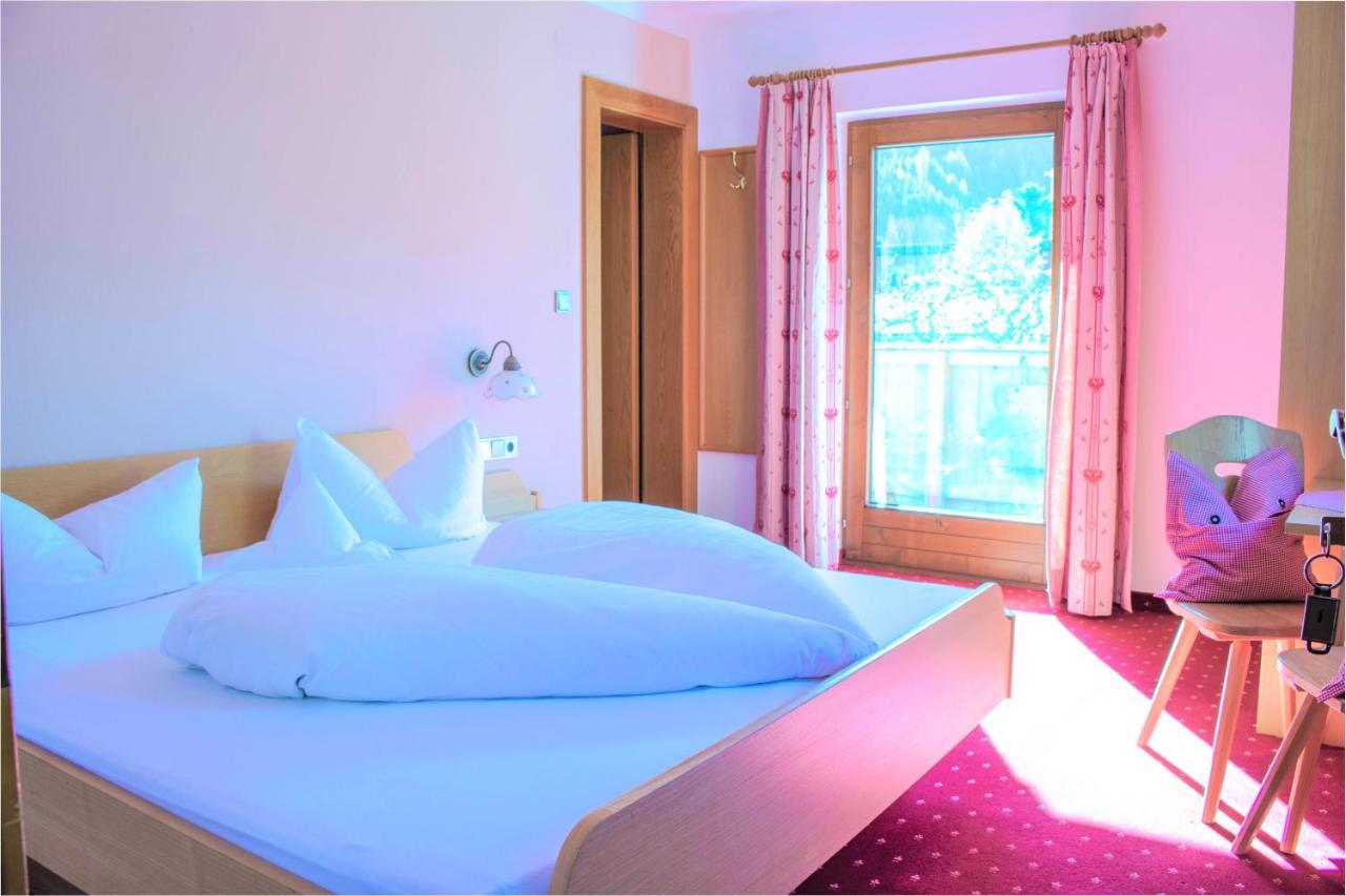 Pension Schneider Neustift im Stubaital Esterno foto